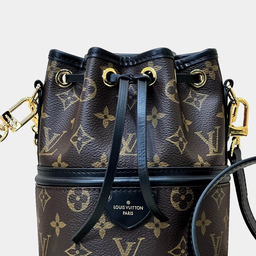 Louis Vuitton Canoé Monogram Canvas Bag - Image 6