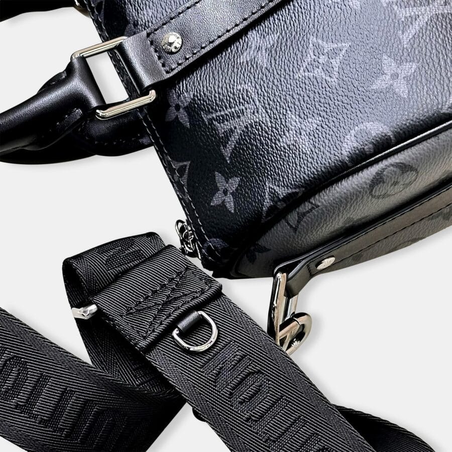 Louis Vuitton Keepall Bandoulière 25 Black Eclipse Bag - Image 4