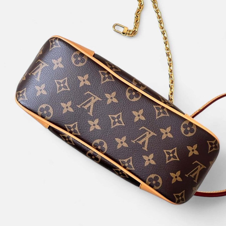 Louis Vuitton Boulogne HandBag - Image 3