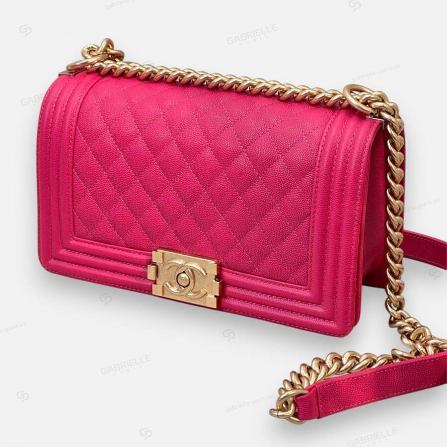 Chanel Leboy in a Raspberry-colored Caviar Leather Bag - Image 2