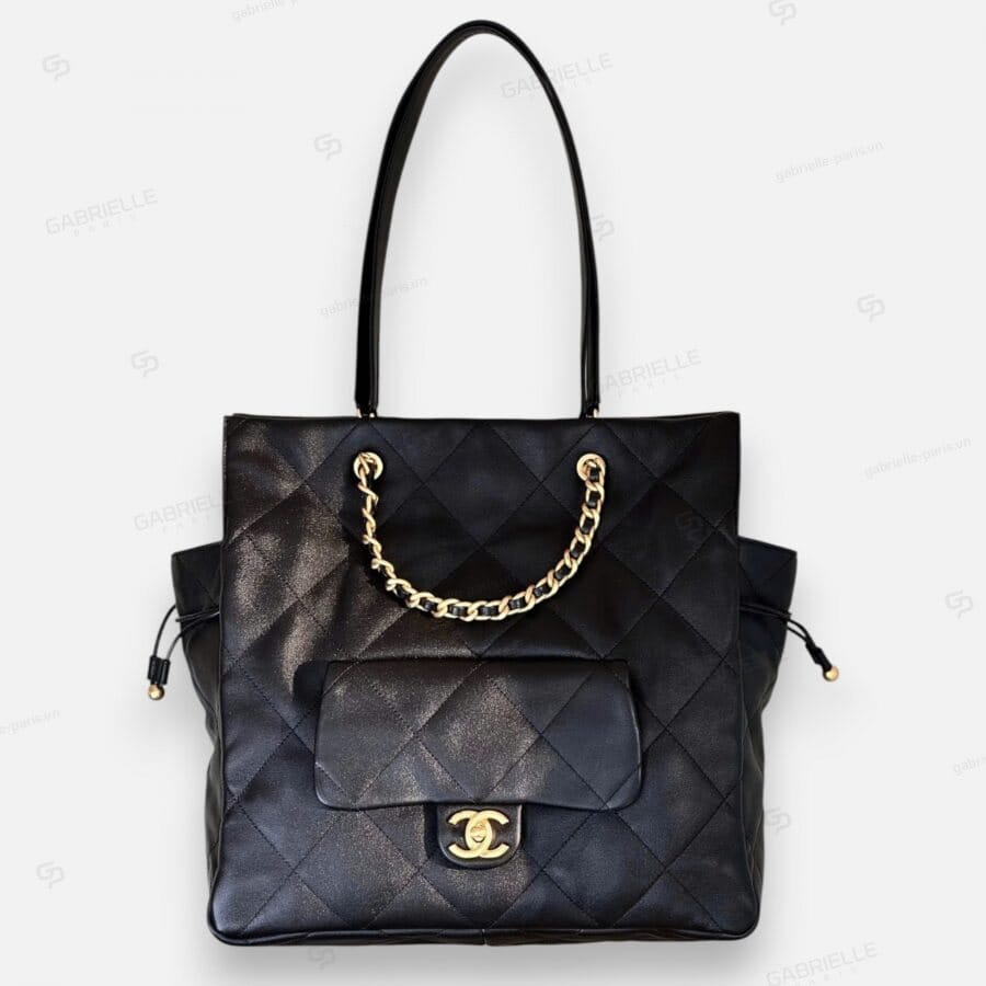 Chanel 25C in Black with Gold Hardware and Lambskin Leather Bag