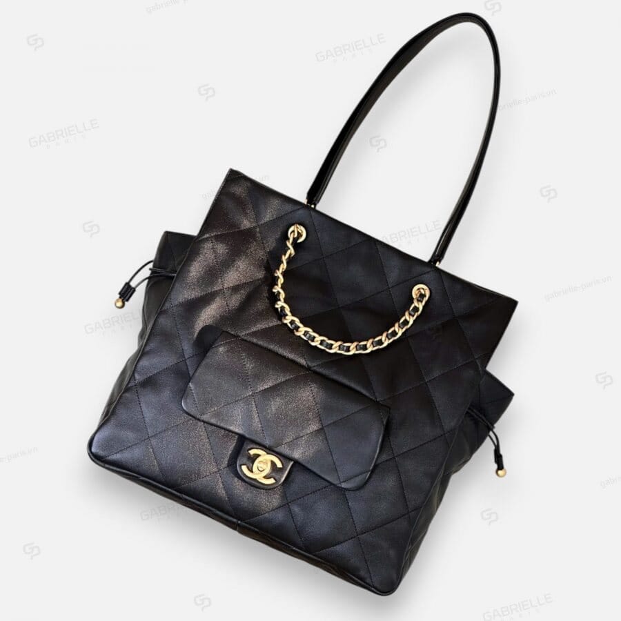 Chanel 25C in Black with Gold Hardware and Lambskin Leather Bag - Image 5