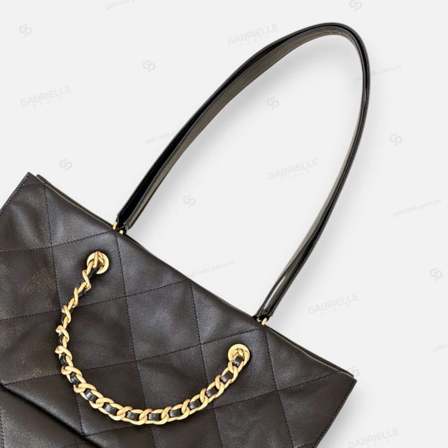 Chanel 25C in Black with Gold Hardware and Lambskin Leather Bag - Image 7