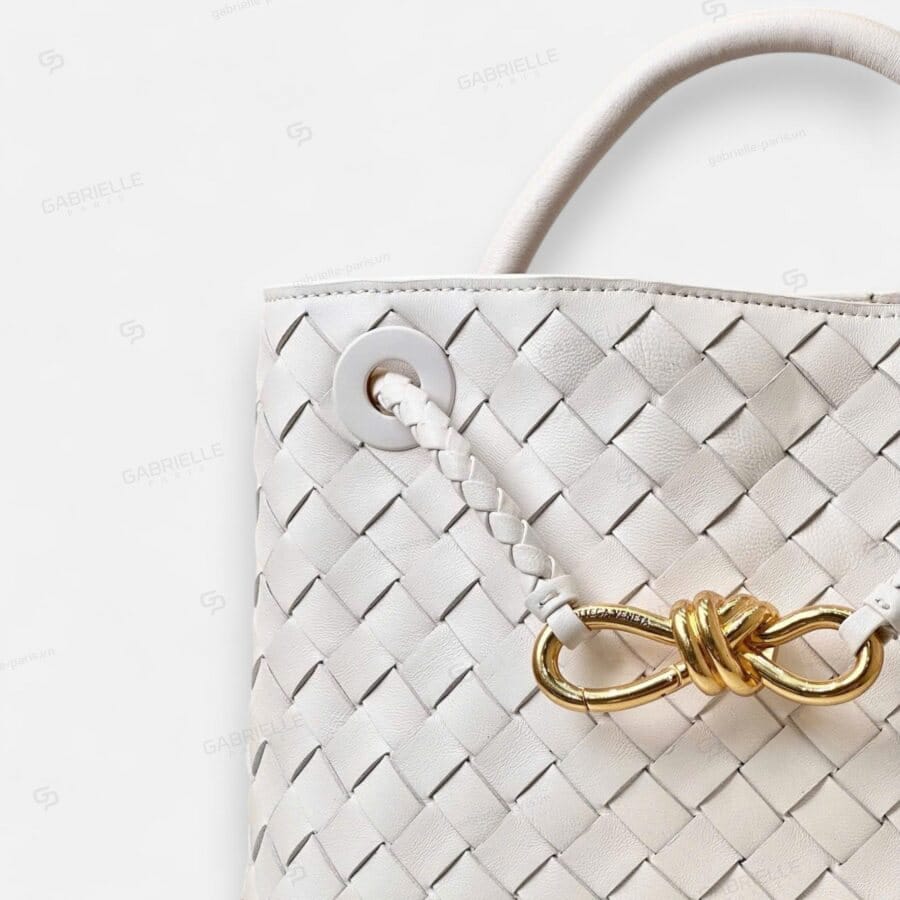 Bottega Veneta Andiamo HandBag White Nappa Lambskin Leather - Image 2