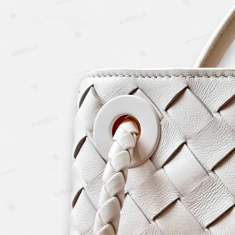 Bottega Veneta Andiamo HandBag White Nappa Lambskin Leather - Image 5