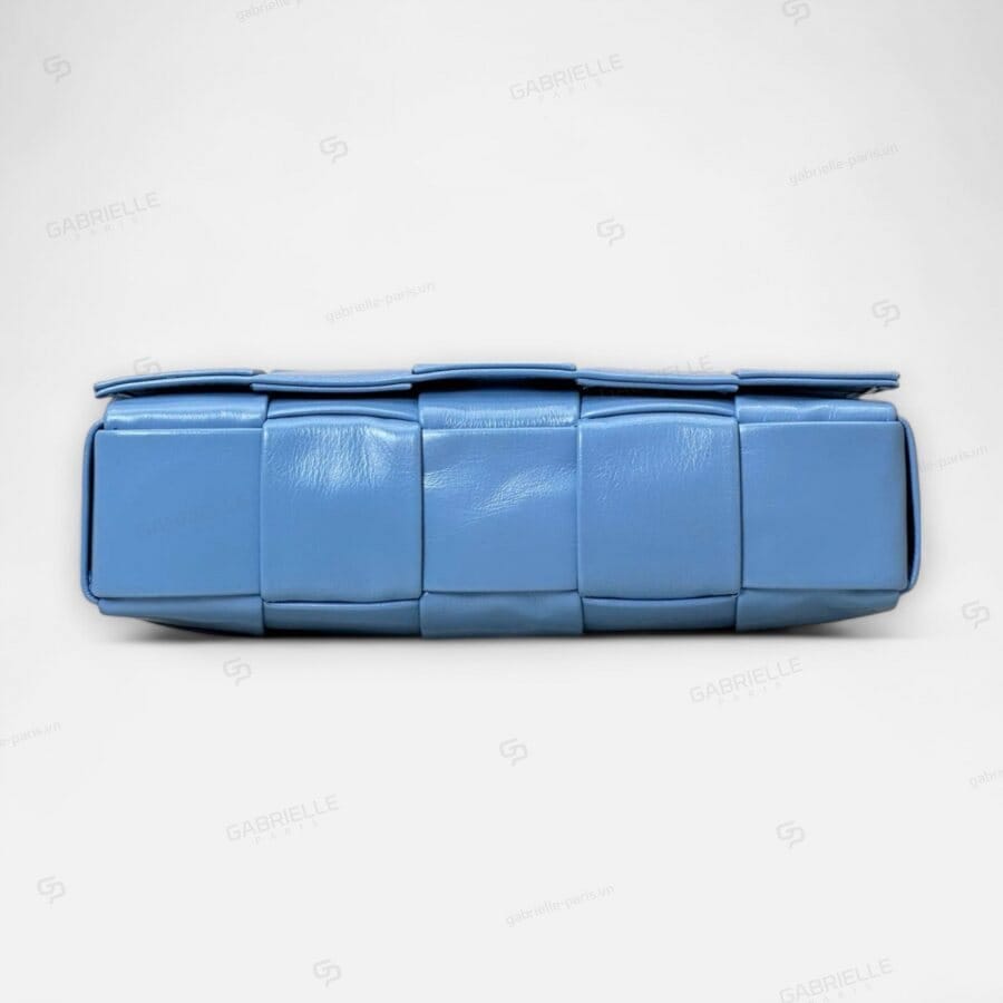 Bottega Veneta Cassette in Blue with Calfskin Bag - Image 6