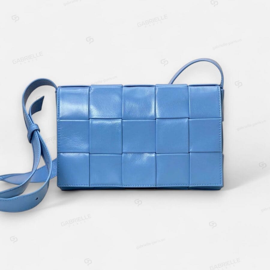 Bottega Veneta Cassette in Blue with Calfskin Bag