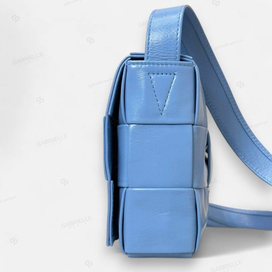 Bottega Veneta Cassette in Blue with Calfskin Bag - Image 8