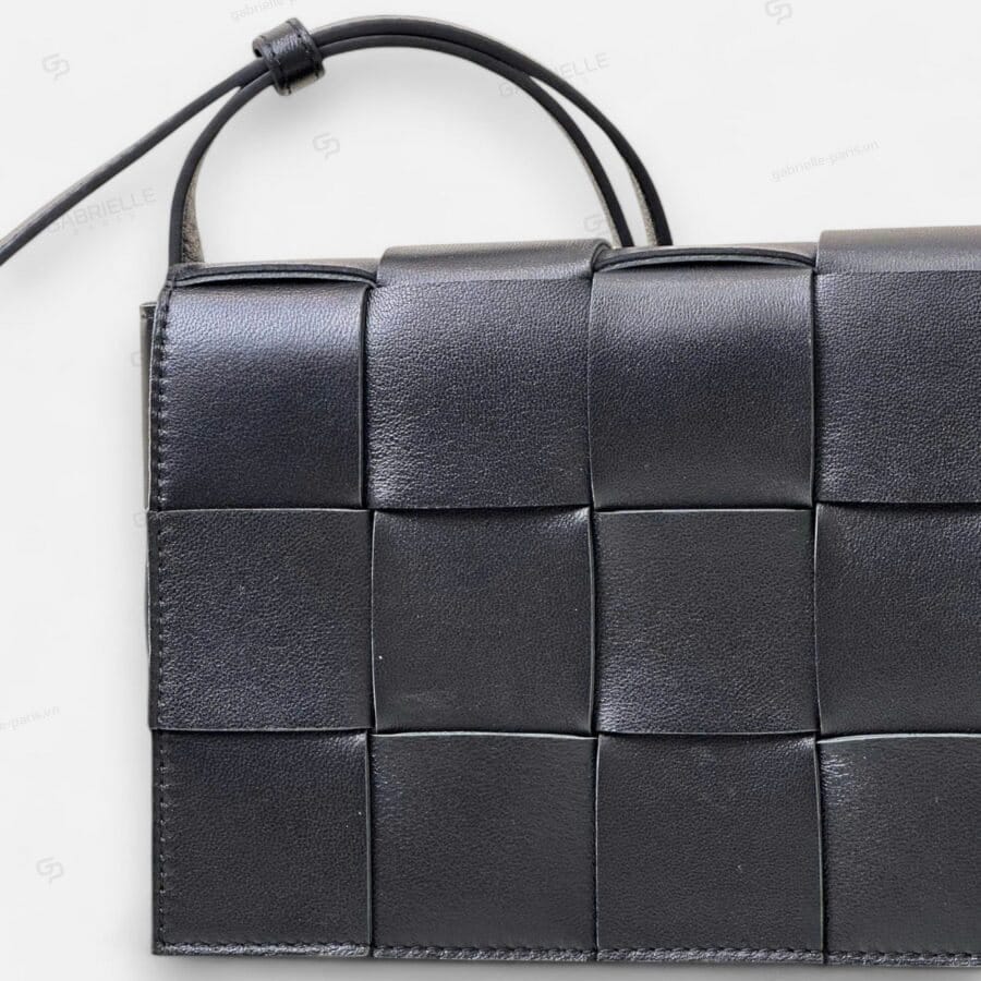 Bottega Veneta Intrecciato in black Bag - Image 6