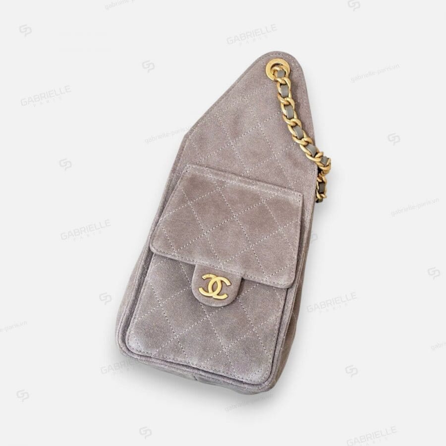 Chanel Hobo Bucket Bag from Gray Suede Leather - Image 3