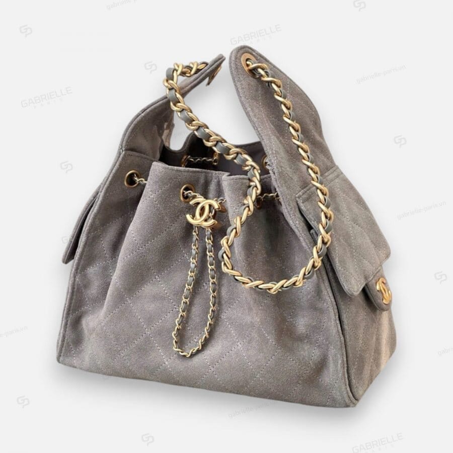 Chanel Hobo Bucket Bag from Gray Suede Leather - Image 2