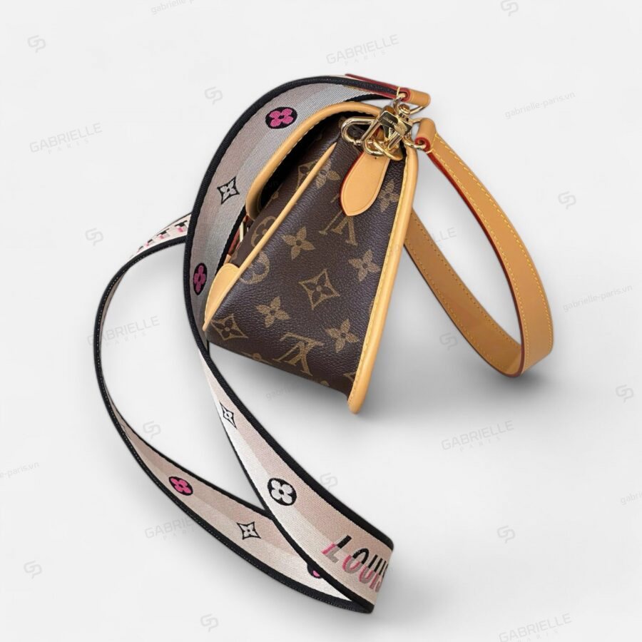 Louis Vuitton Diane Monogram Baguette Bag - Image 6